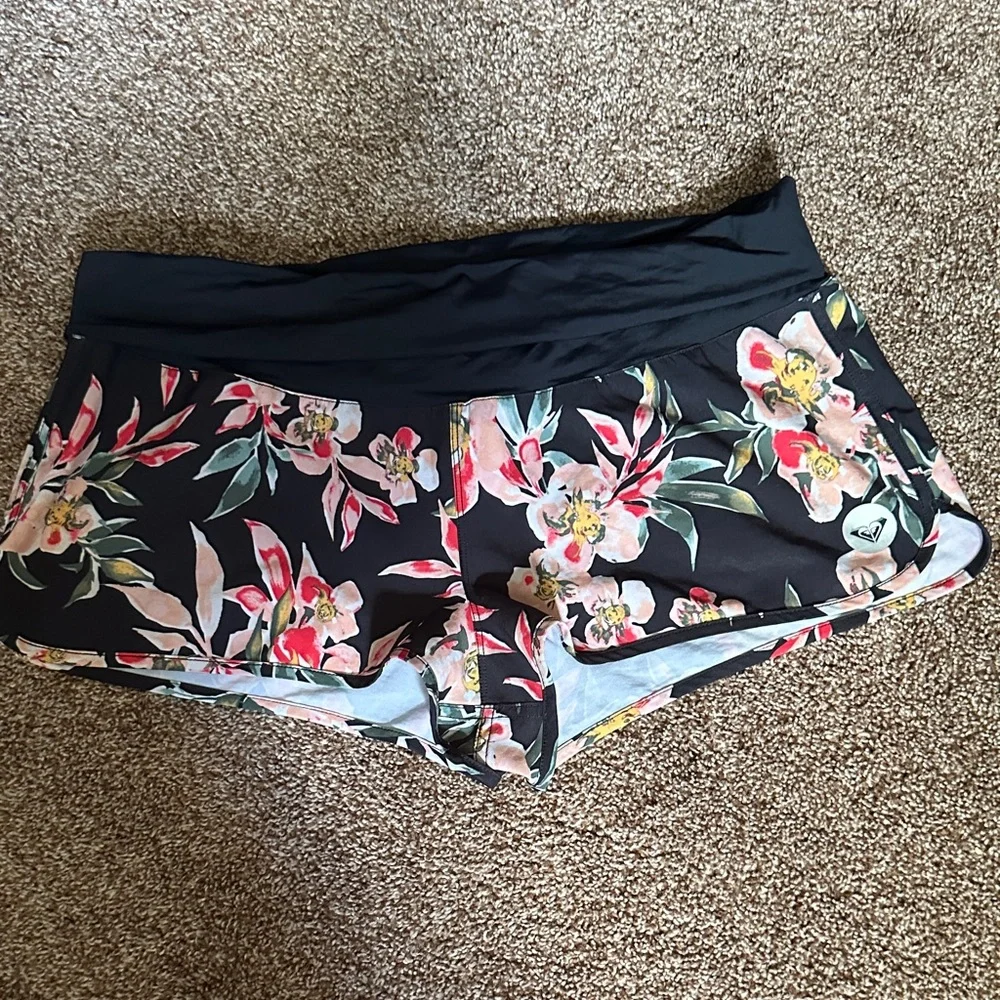 Roxy Floral Swim Board Shorts - Black and Pink - Picture 1 of 4